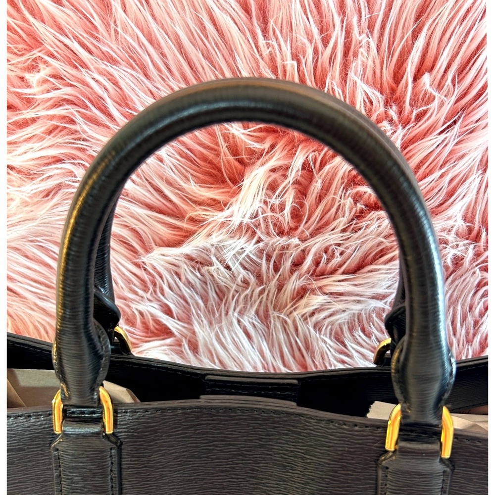 Lauren Ralph Lauren Saffiano Newbury Sabine Satchel Black Leather Gold Hardware - Picture 7 of 12